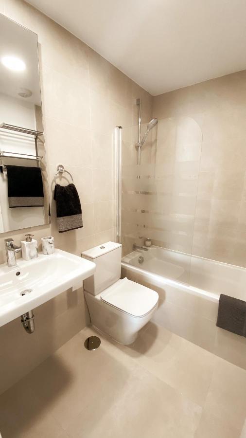Super Six - Brand New Seaview In Costa Del Sol Lägenhet